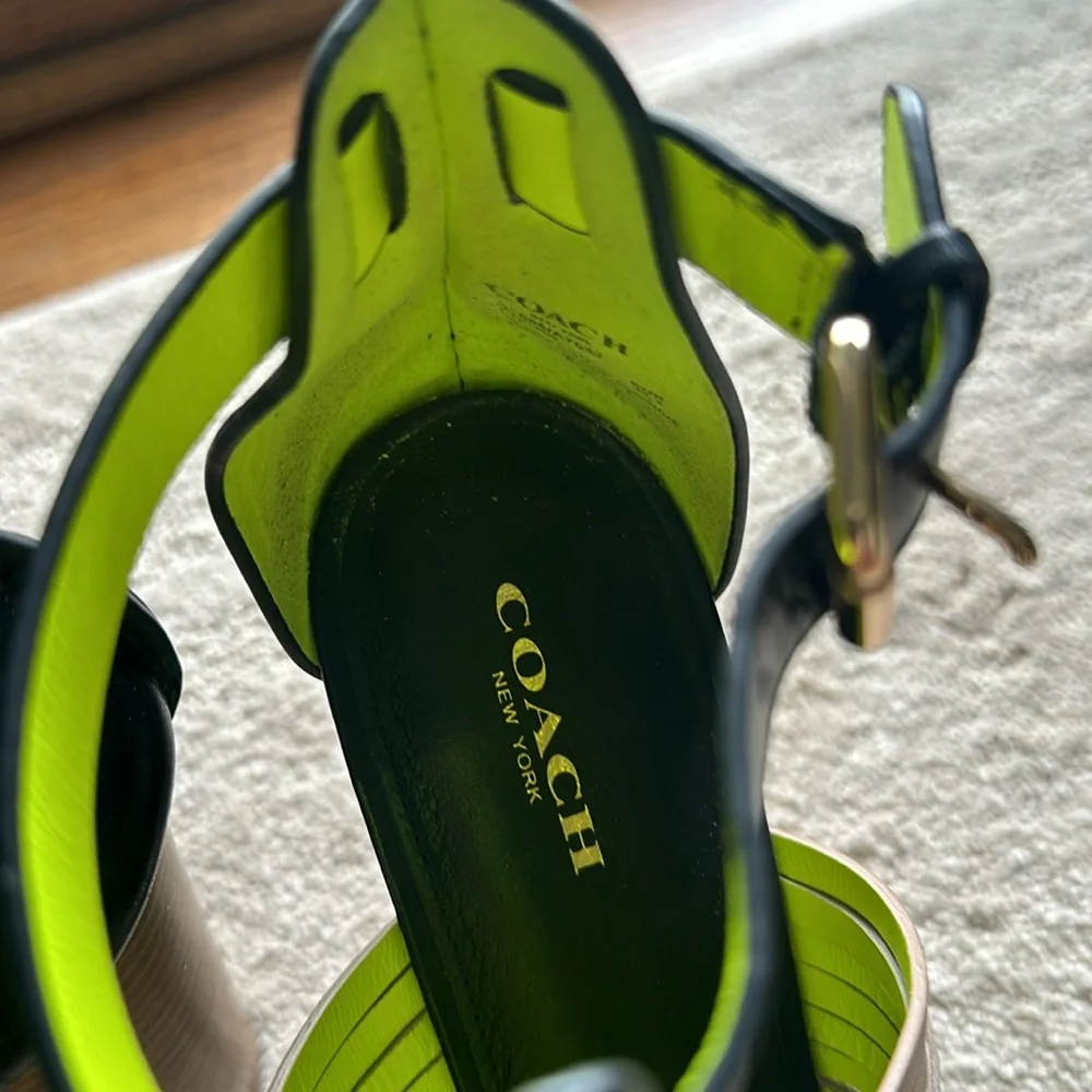 Coach sandals size 9 1/2 - Picture 2 of 7
